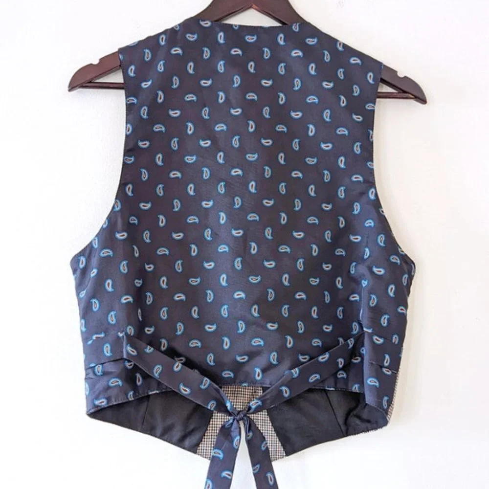 VINTAGE 90s Houndstooth Vest | Academia Clothing | Button Up Vest - Picture 10 of 10